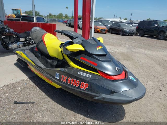 2015 SEADOO SEADOO YDV78424C515      Photo 5