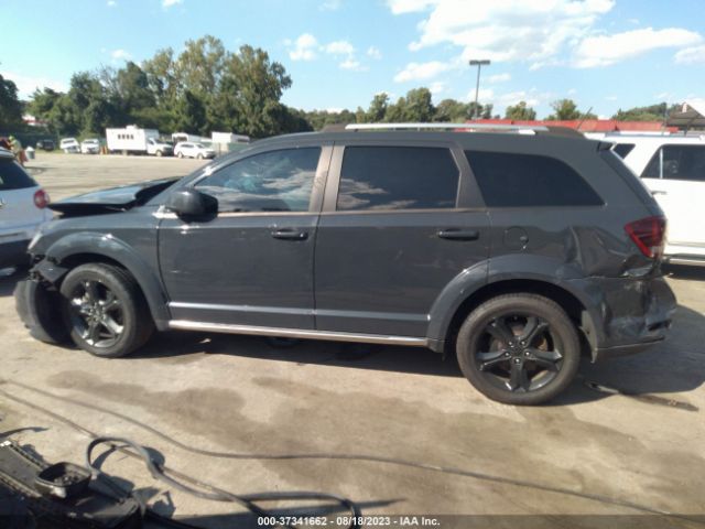 3C4PDCGG1JT275677 Dodge Journey Crossroad