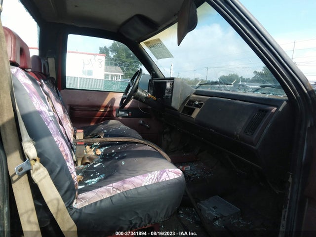 1990 CHEVROLET GMT-400 K1500 VIN: 2GCEK14K0L1108659