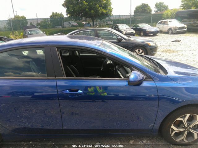 3KPF24AD9KE130608 KIA Forte Lxs