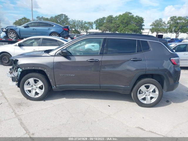 3C4NJDBB3NT105313 Jeep Compass Latitude