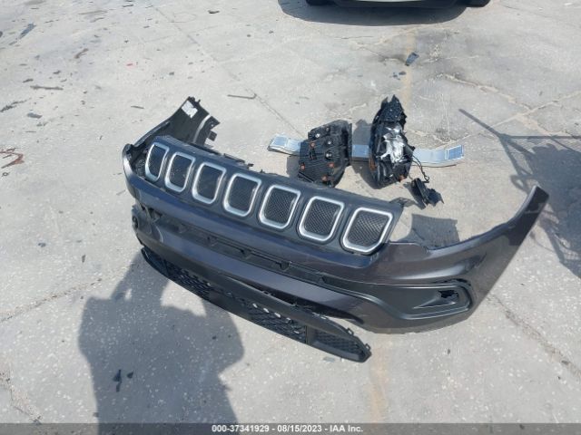 3C4NJDBB3NT105313 Jeep Compass Latitude