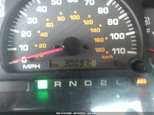 2001 TOYOTA 4RUNNER SR5 VIN: JT3HN86R110344340
