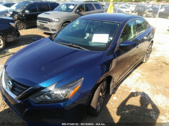 1N4AL3AP2HN310891 Nissan Altima 2.5 Sr