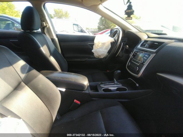 1N4AL3AP2HN310891 Nissan Altima 2.5 Sr