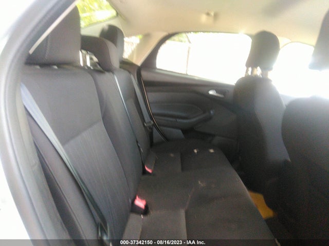 2015 FORD FOCUS SE VIN: 1FADP3F2XFL354838