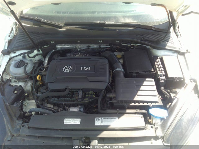 3VW217AU8HM038629 Volkswagen GOLF S