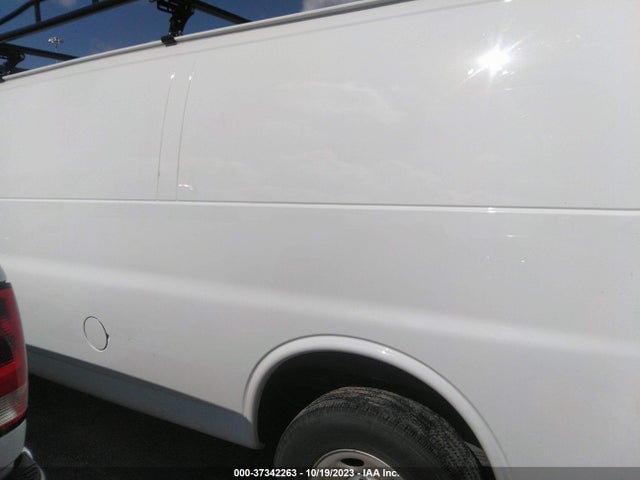 Chevrolet EXPRESS CARGO VAN 2018 1GCWGBFP3J1338767 Image 14