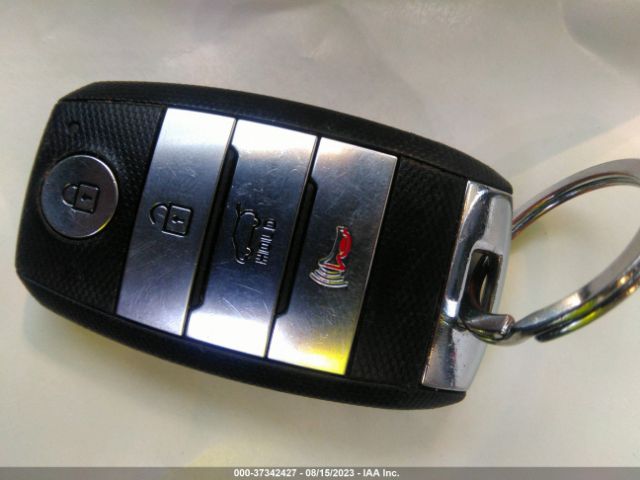 5XYPK4A52HG312255 KIA Sorento Sx V6