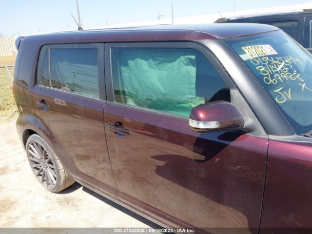 JTLZE4FE9FJ069988 Scion XB