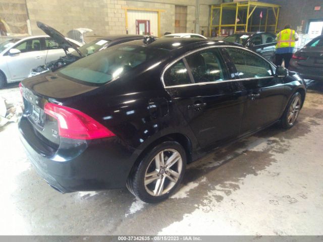 YV1612FH7E2286063 Volvo S60 T5