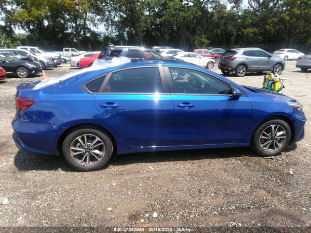 3KPF24AD7PE628751 KIA Forte Lxs
