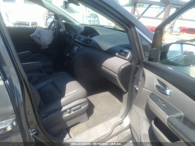 Honda Odyssey Touring 2014 5FNRL5H90EB136829 Image 5