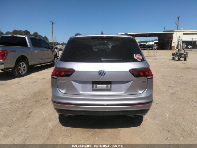 3VV2B7AX8LM120395 Volkswagen Tiguan Se/sel/se R-line Black