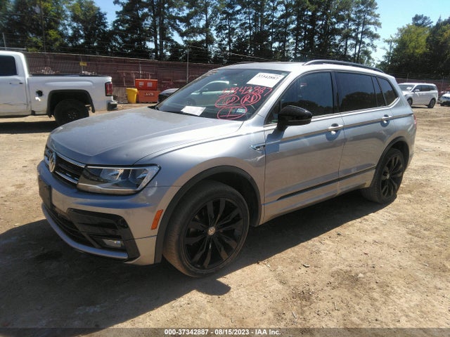 3VV2B7AX8LM120395 Volkswagen Tiguan Se/sel/se R-line Black