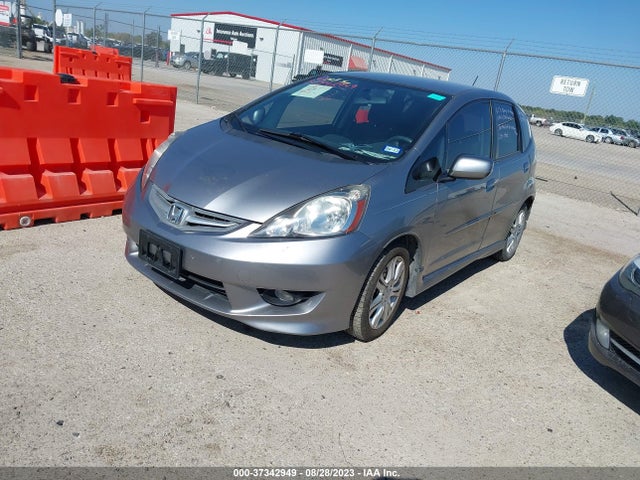 2010 HONDA FIT SPORT VIN: JHMGE8H49AC002236