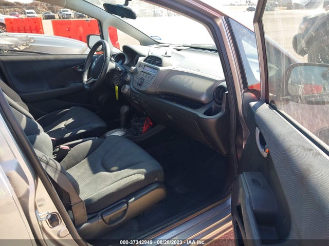 2010 HONDA FIT SPORT VIN: JHMGE8H49AC002236