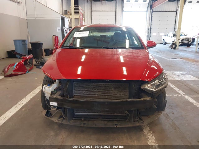 Hyundai ELANTRA SEL 2018 5NPD84LF7JH351137 Image 5