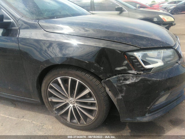 3VWD17AJ9GM273523 Volkswagen Jetta Sedan 1.8t Sport