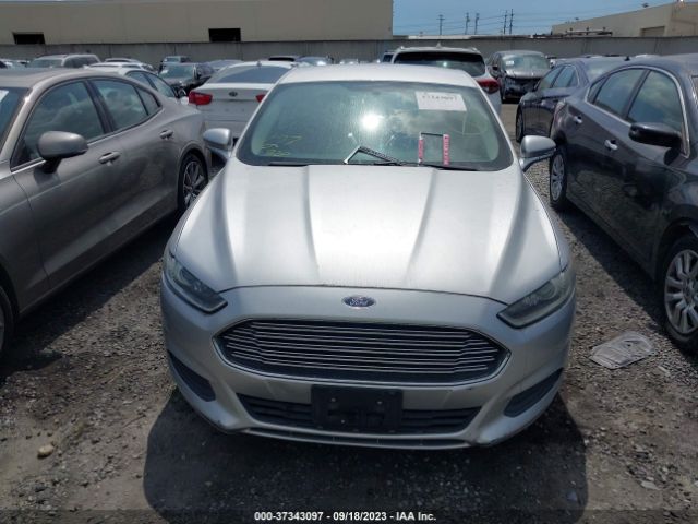 3FA6P0H76GR246865 Ford FUSION SE