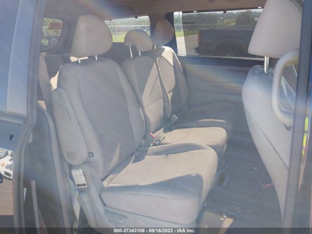 KNDMB5C18G6203769 KIA SEDONA LX