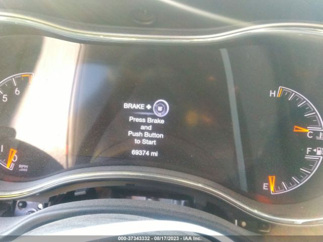1C4RJEBG3KC530427 Jeep Grand Cherokee Limited