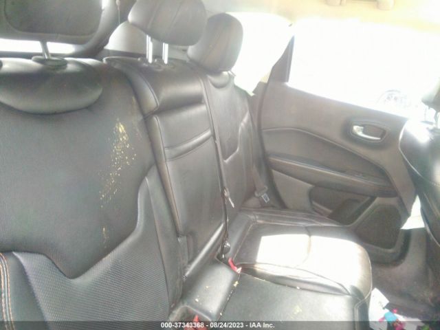 3C4NJDCB8JT456372 Jeep Compass Limited