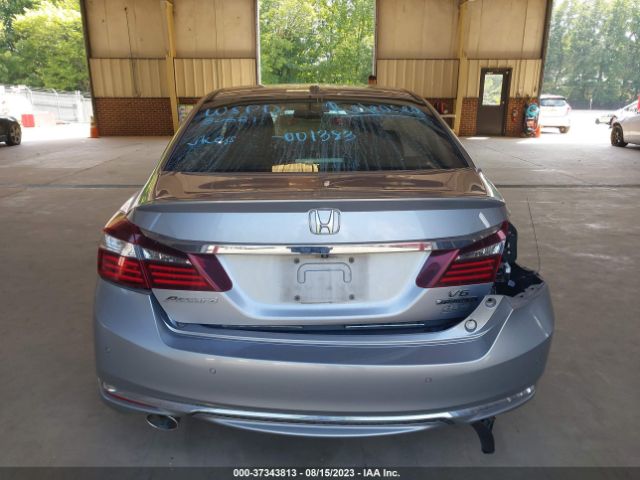 1HGCR3F9XHA001383 Honda Accord Sedan Touring