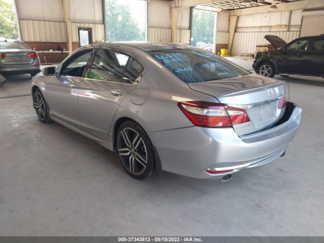 1HGCR3F9XHA001383 Honda Accord Sedan Touring