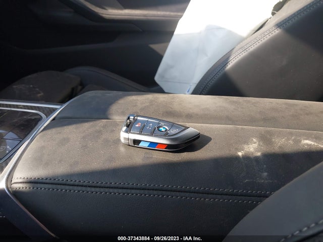 BMW 8 Series M850i 2023 аукцион фото