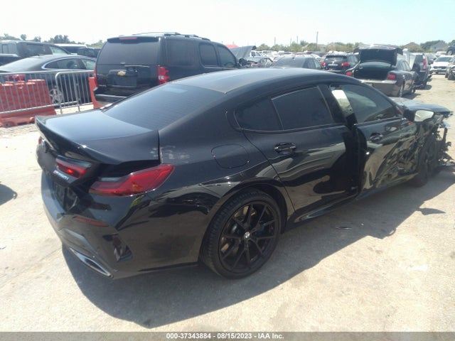 BMW 8 Series M850i 2023 аукцион фото