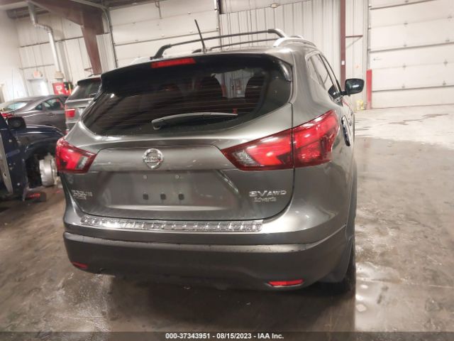 JN1BJ1CR1JW208637 Nissan Rogue Sport Sv