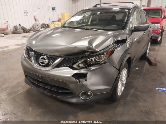 JN1BJ1CR1JW208637 Nissan Rogue Sport Sv