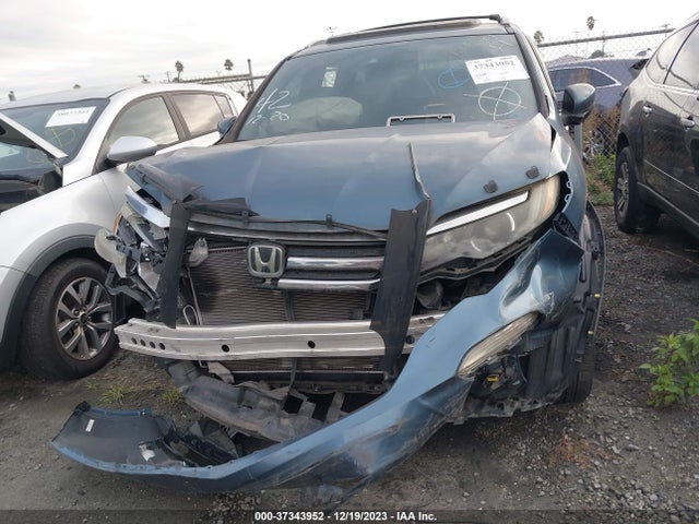 Honda Pilot Touring 2016 5FNYF5H91GB008220 Image 12