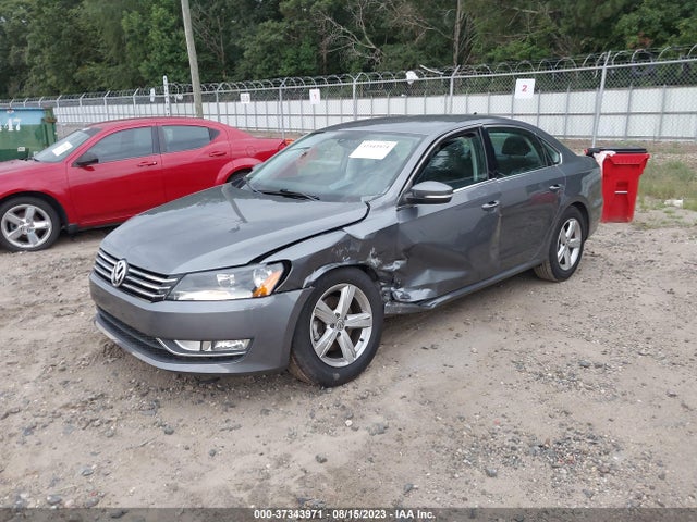 1VWAT7A3XFC123113 Volkswagen Passat 1.8t Limited Edition