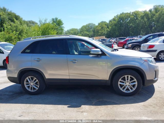 5XYKTCA60FG656142 KIA SORENTO LX