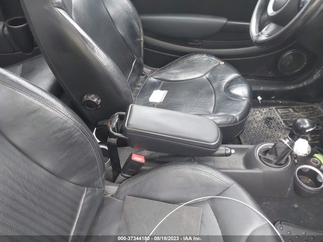 2011 MINI COOPER CLUBMAN WMWZF3C57BTY00503 Photo 4