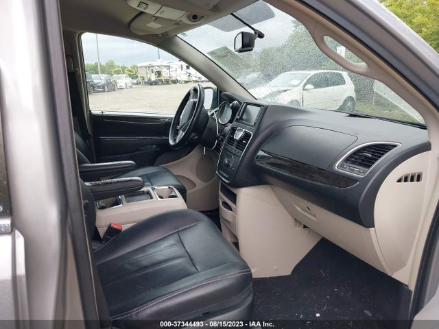 2C4RC1BG9GR110799 Chrysler Town & Country Touring