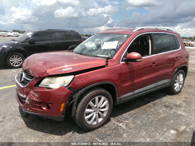 2011 VOLKSWAGEN TIGUAN SE VIN: WVGAV7AX3BW001388
