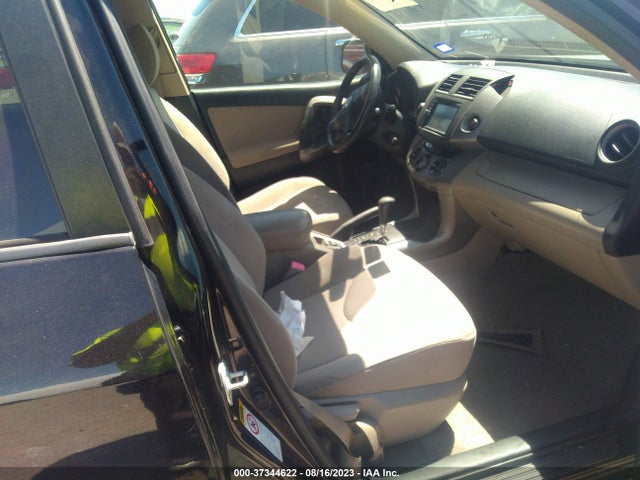 2007 TOYOTA RAV4 LIMITED VIN: JTMBD31V176047120