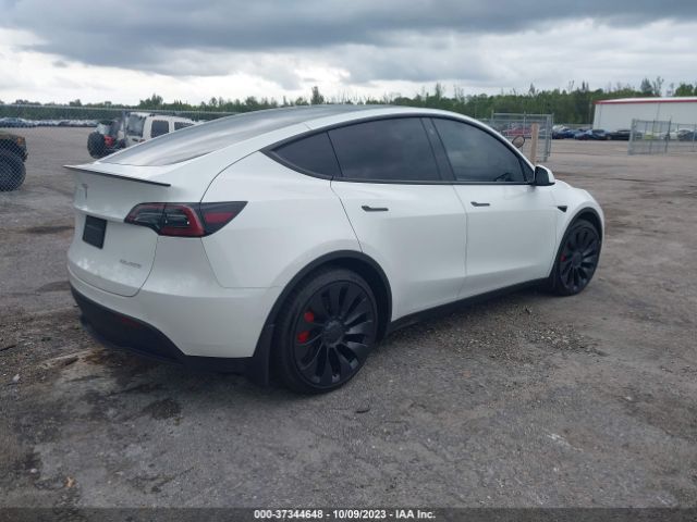 7SAYGDEF6NF451061 Tesla Model Y Performance