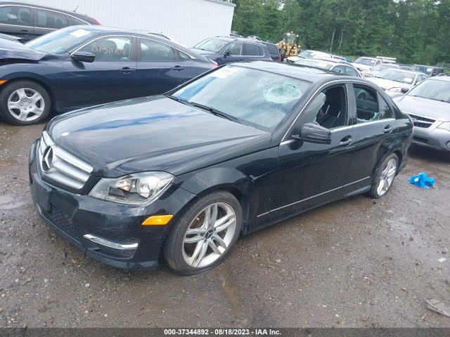 2013 Mercedes-benz C-class C 300 მანქანა იყიდება აუქციონზე, vin: WDDGF8AB0DR301550, აუქციონის ნომერი: 37344892