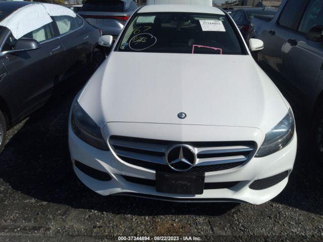 55SWF4JB6GU163889 Mercedes-Benz C-class C 300