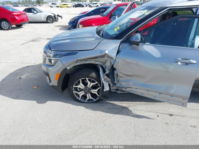 KNDERCAAXP7440958 KIA SELTOS EX