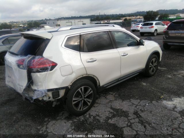 JN8AT2MV1HW023765 Nissan Rogue Sl