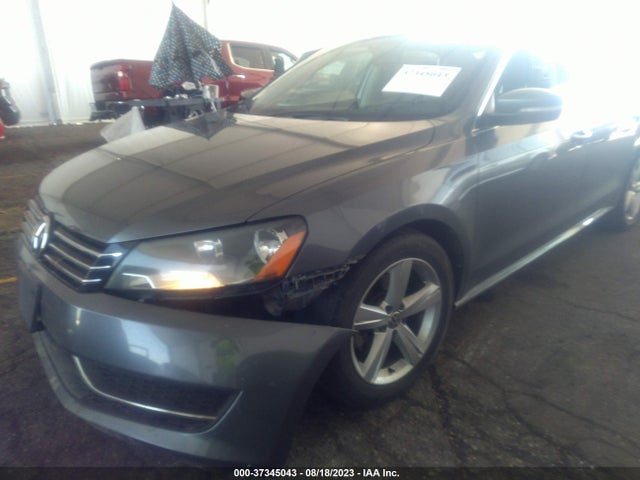 1VWBP7A35EC013299 Volkswagen PASSAT SE