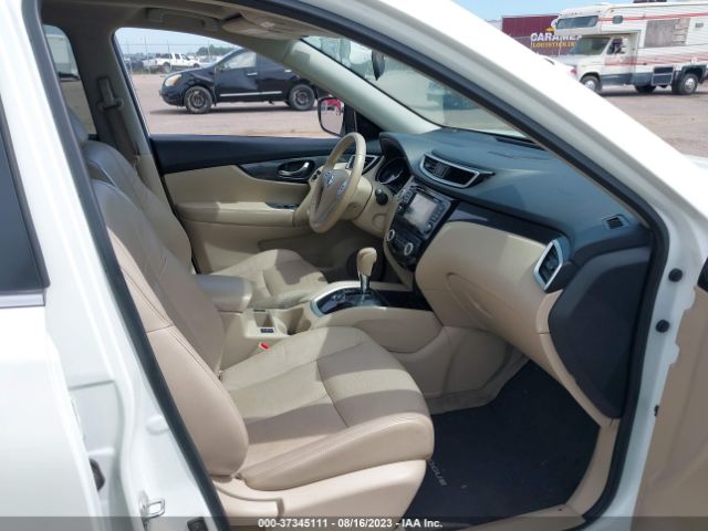 5N1AT2MV1FC826629 Nissan Rogue Sl
