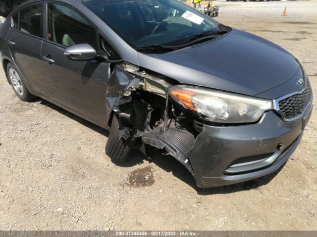 KNAFX4A65G5527106 KIA FORTE LX