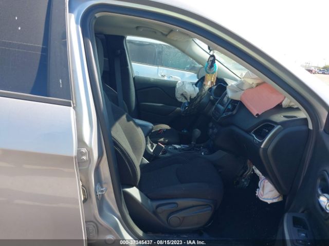 1C4PJLCB0LD511330 Jeep Cherokee Latitude