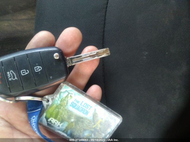 KNDJP3A56E7033918 KIA SOUL +